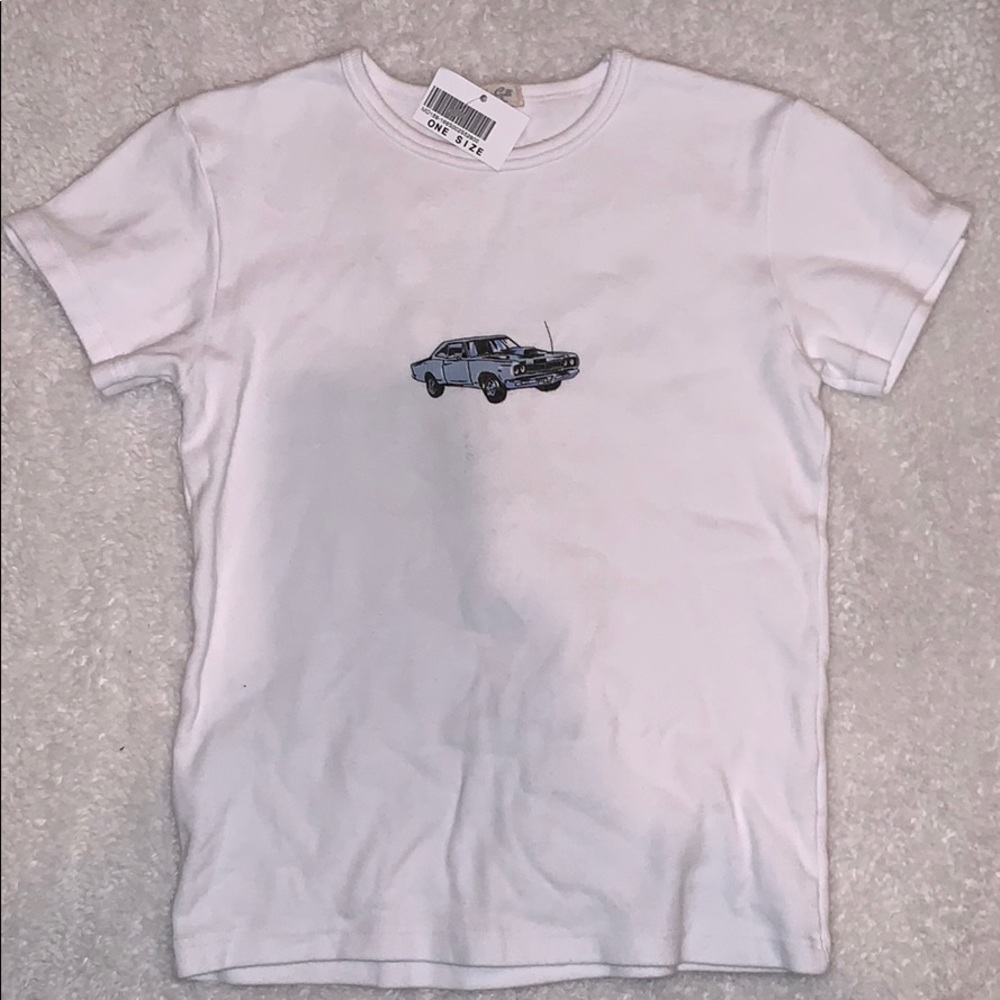 Brandy Melville t-shirt